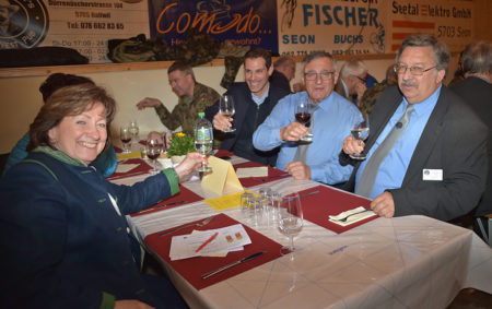 nachtessen-flueckiger-stauffer-huesser1i